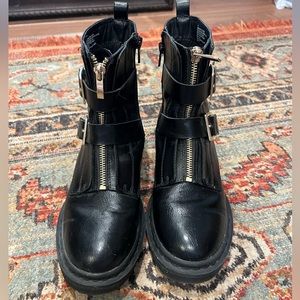 Black Women’s Boots